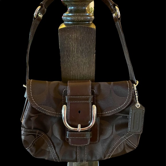 Coach Handbags - Vintage Coach signature canvas purse